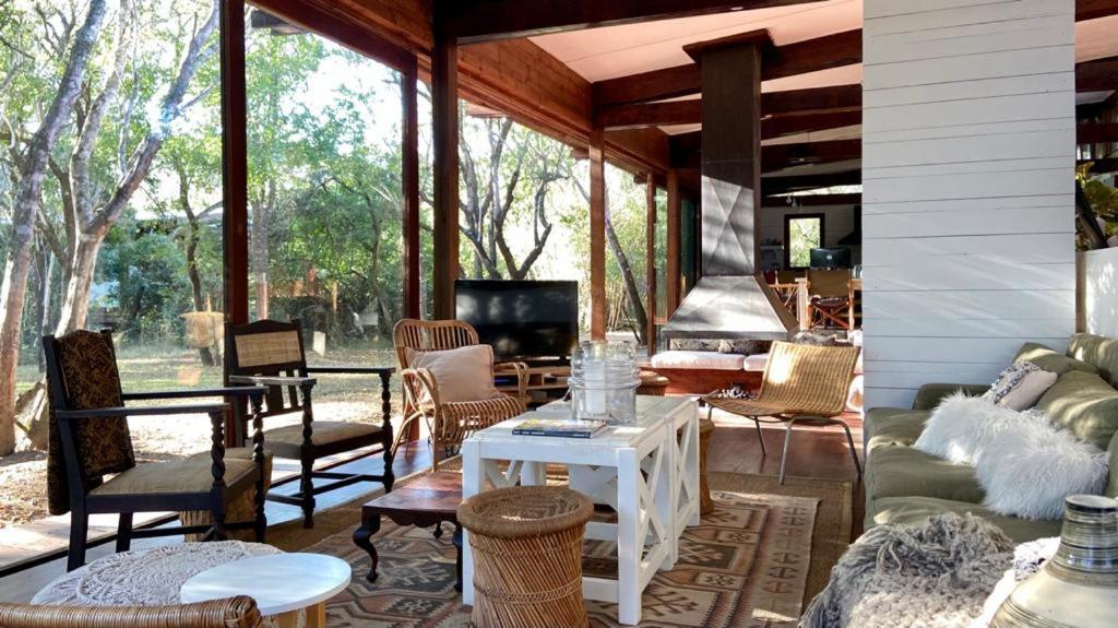 Lazuli Bush Lodge Hluhluwe Eksteriør billede